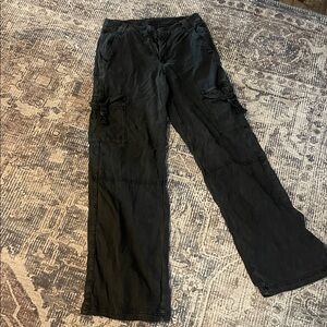 American Eagle Black Cargo Pants